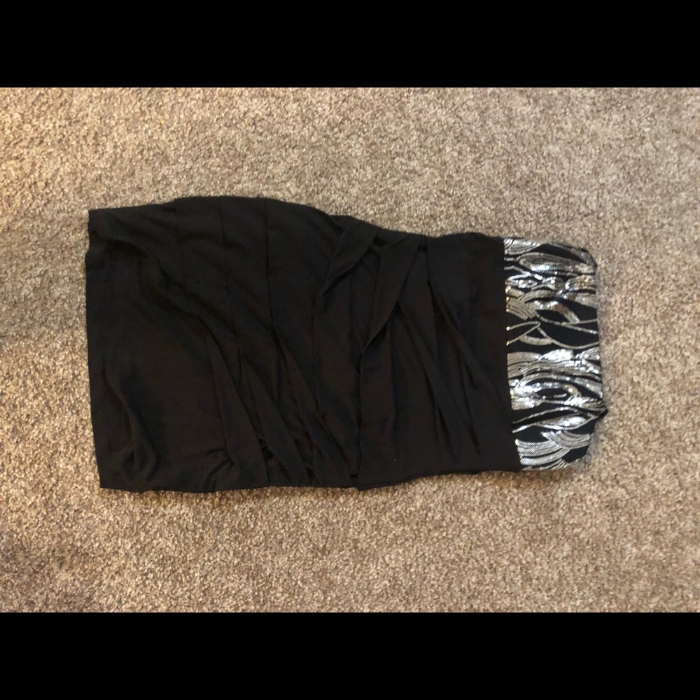 Very cute black dress